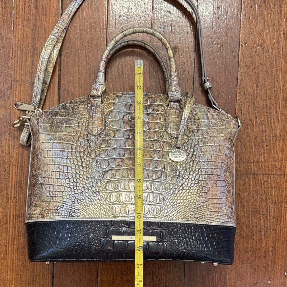 Elegant Brahmin Crocodile Pattern Handbag - Black and Gold - Picture 2 of 5